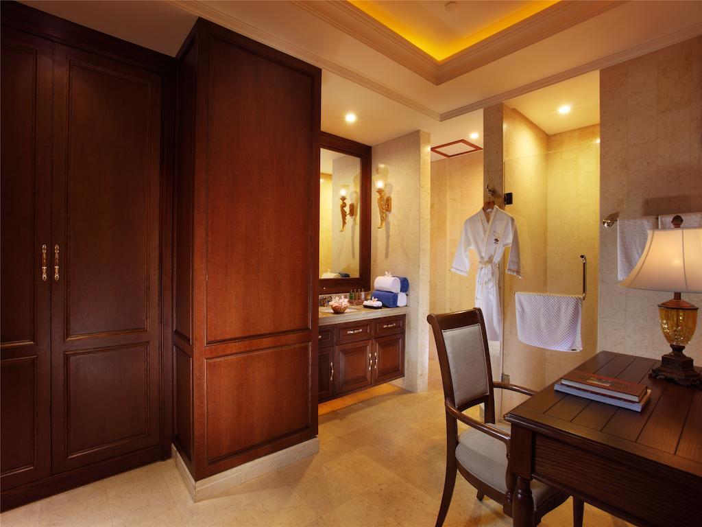 Timton Fuhe Hotel Sanya Buitenkant foto